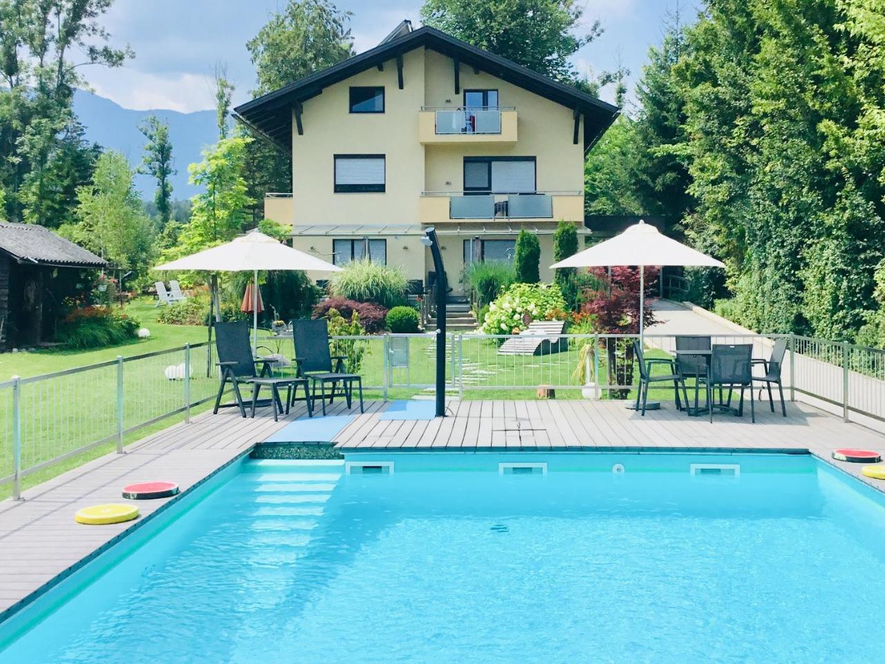 Haus Am Wald Lägenhet Faak am See Exteriör bild